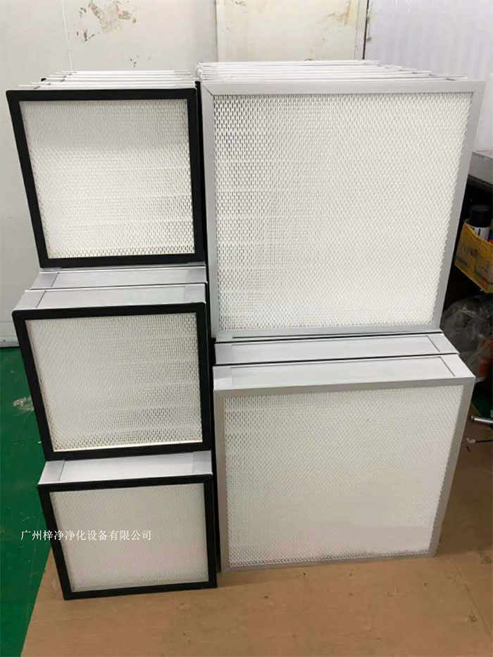 高效空氣過(guò)濾器被廣泛應(yīng)用于各種場(chǎng)合,以保障空氣質(zhì)量。 高效空氣過(guò)濾器被廣泛應(yīng)用于各種場(chǎng)合,以保障空氣質(zhì)量。